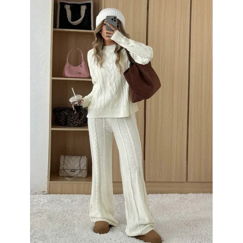 The Beaumont Cable-Knit Lounge Set