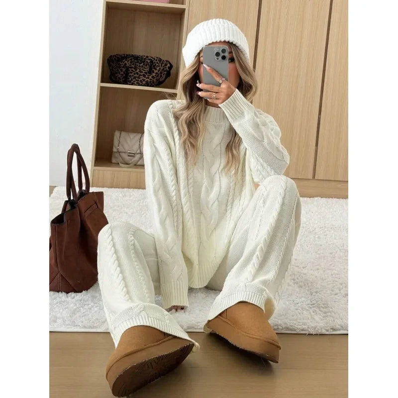 The Beaumont Cable-Knit Lounge Set